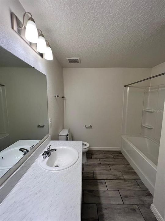 В аренду: $2,700 (3 спален, 2 ванн, 1558 Квадратных фут)