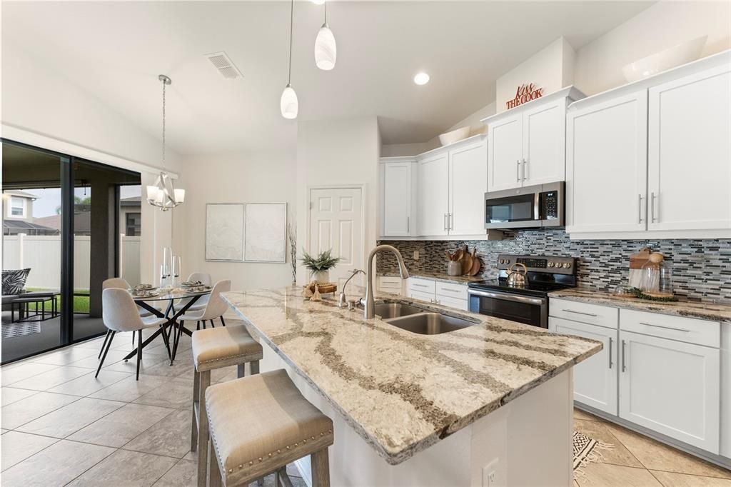 Recently Sold: $495,000 (3 beds, 2 baths, 1753 Square Feet)