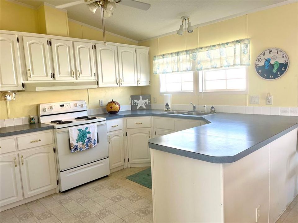 For Sale: $239,900 (3 beds, 2 baths, 1232 Square Feet)