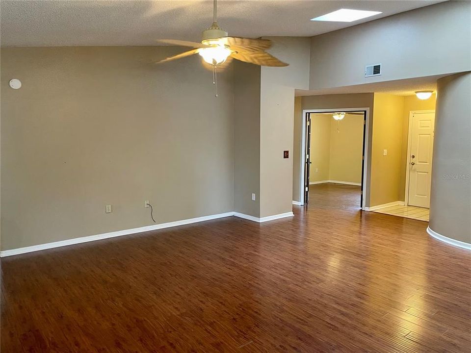 For Rent: $3,000 (3 beds, 2 baths, 1788 Square Feet)