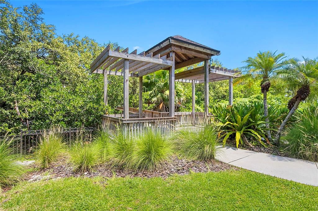 Recently Sold: $500,000 (3 beds, 2 baths, 1714 Square Feet)