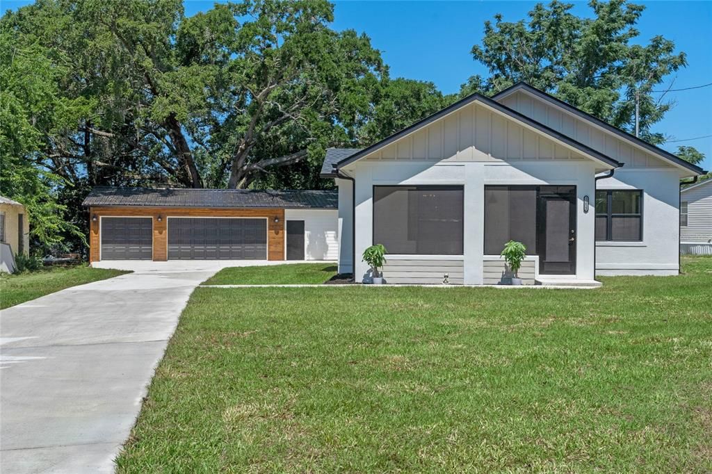 For Sale: $599,000 (3 beds, 2 baths, 1543 Square Feet)