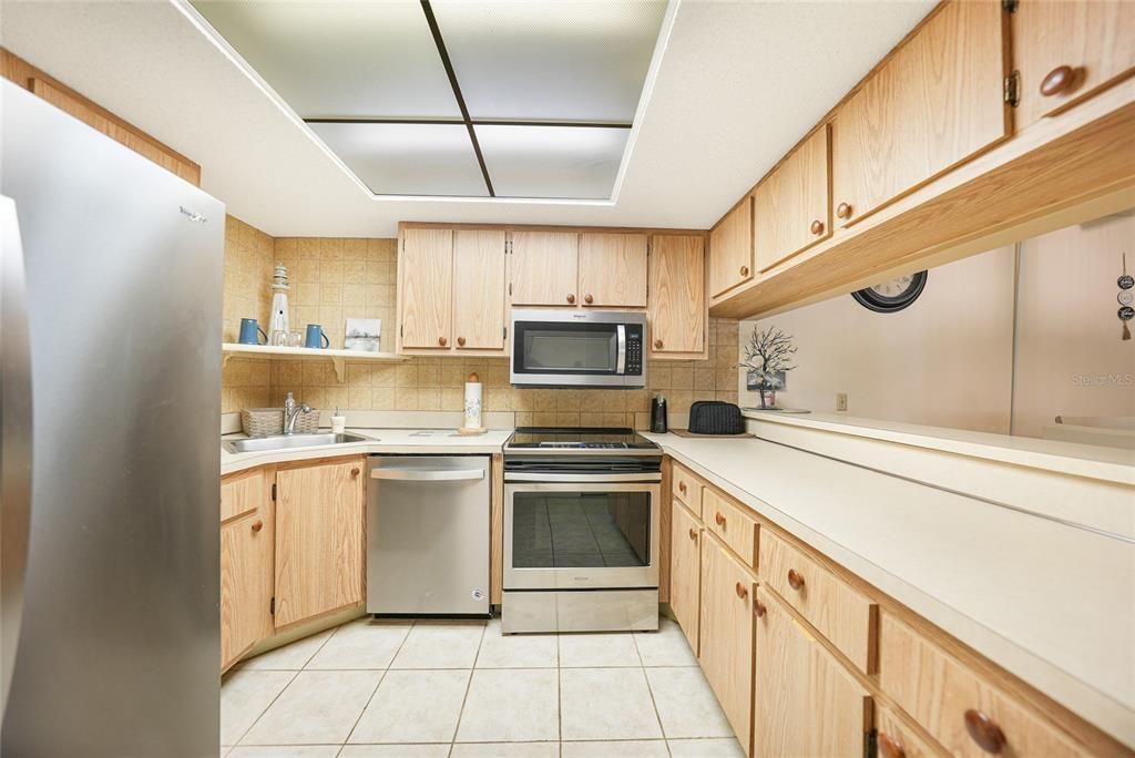 Plenty of counter space and cabinets!