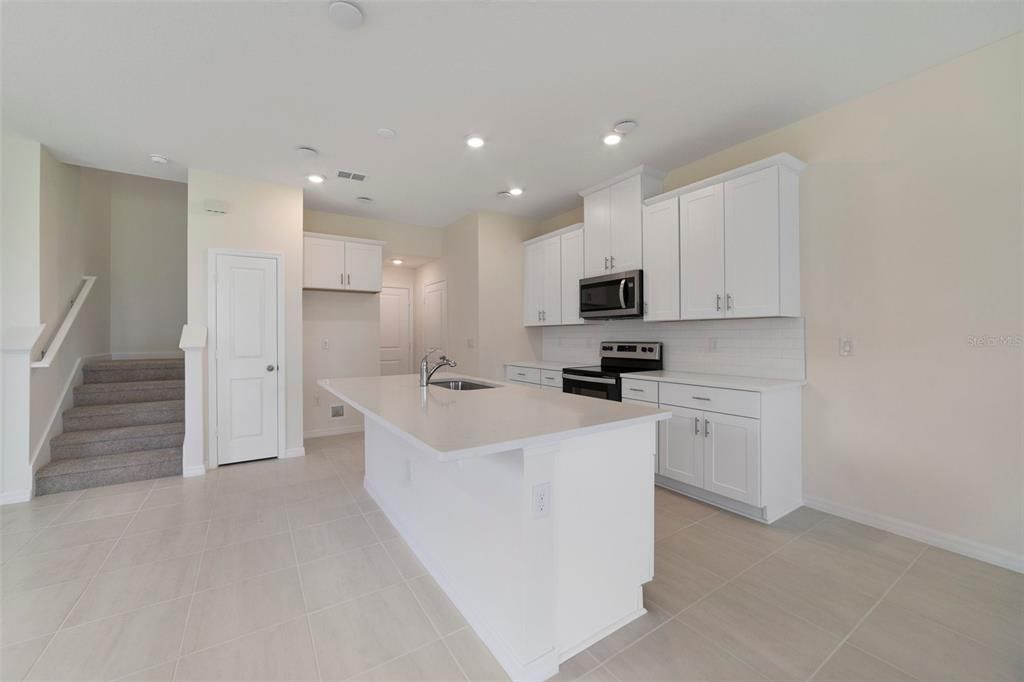 For Sale: $493,700 (3 beds, 2 baths, 1783 Square Feet)