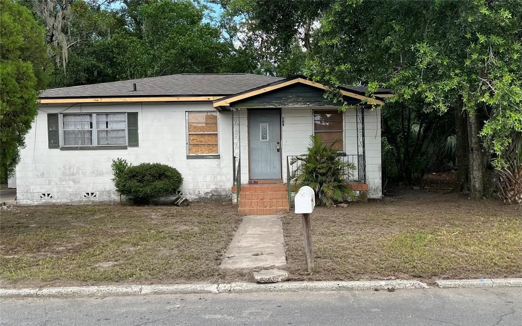 Recently Sold: $104,900 (2 beds, 1 baths, 850 Square Feet)