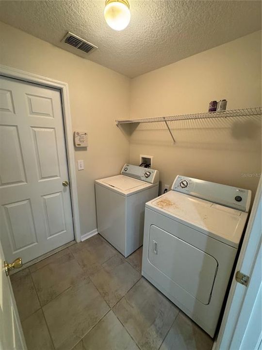 Active With Contract: $2,200 (3 beds, 2 baths, 1816 Square Feet)