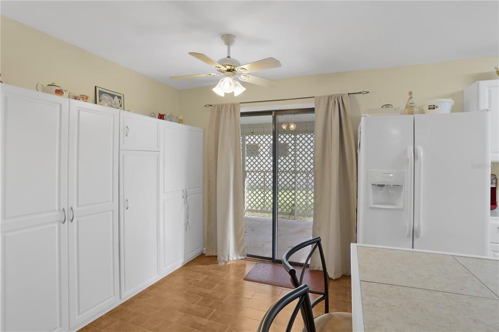 Active With Contract: $165,000 (2 beds, 2 baths, 1152 Square Feet)