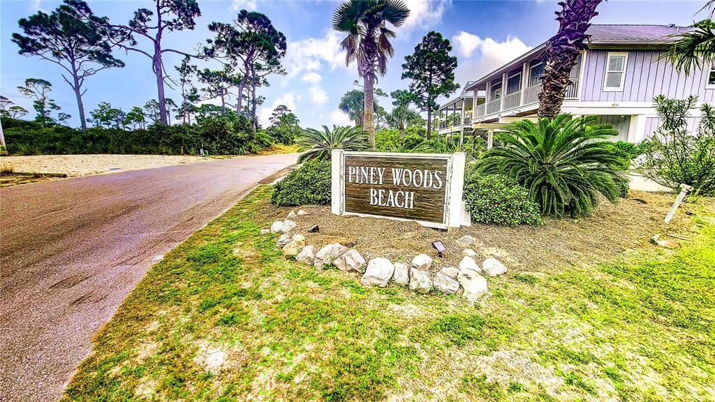 Entrance to Piney Woods Beach