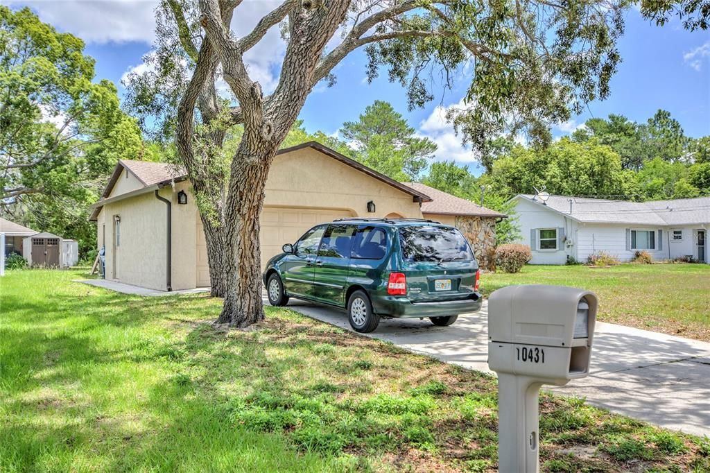 For Sale: $299,000 (3 beds, 2 baths, 1484 Square Feet)