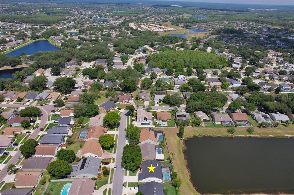 Active With Contract: $585,000 (3 beds, 3 baths, 2339 Square Feet)