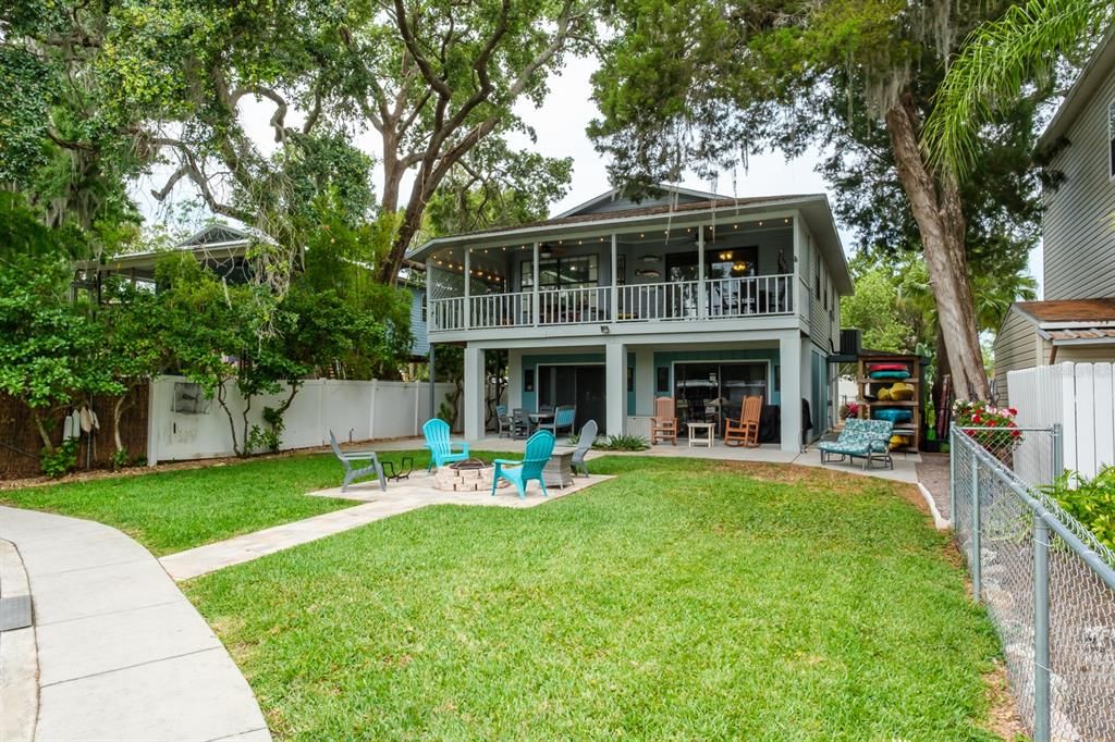 view of backyard/house