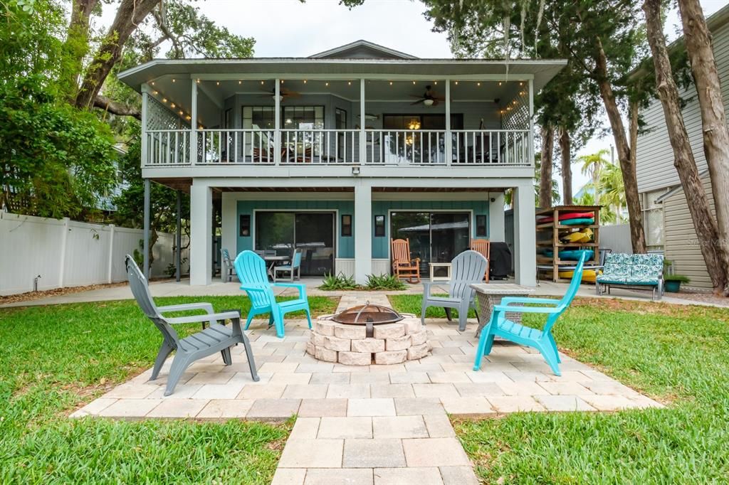 view of backyard/house