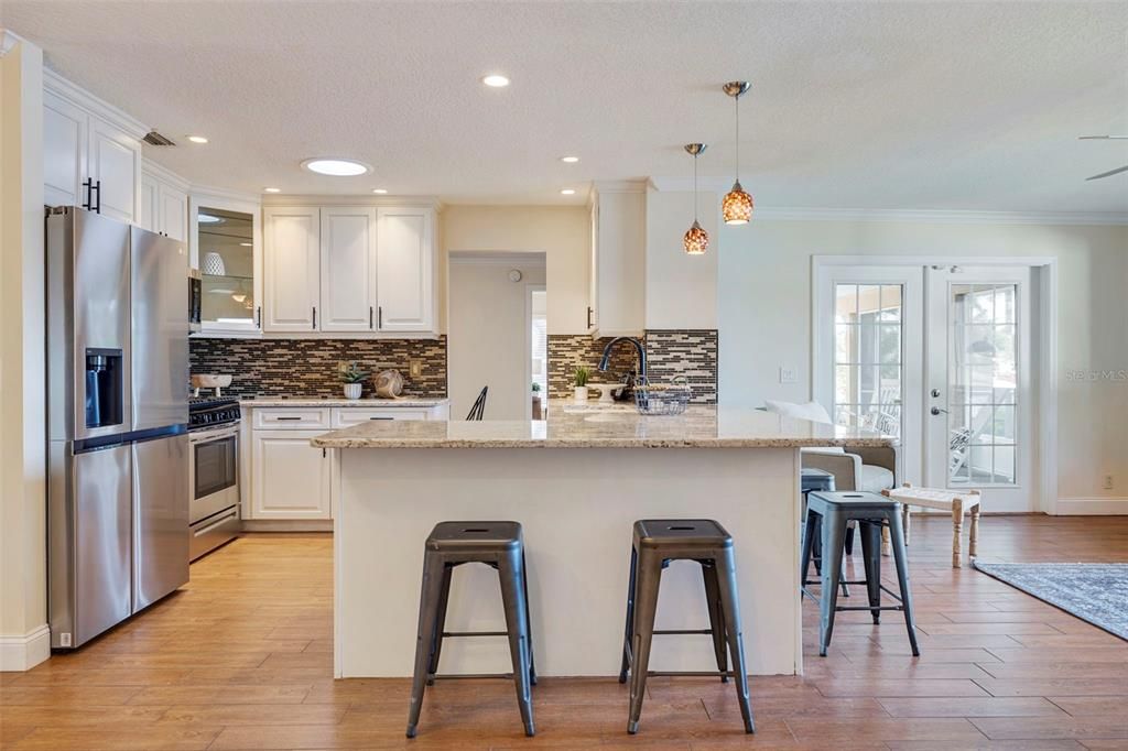 Recently Sold: $725,000 (3 beds, 2 baths, 1768 Square Feet)