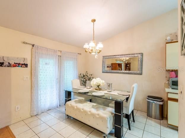 Active With Contract: $219,900 (3 beds, 2 baths, 1383 Square Feet)