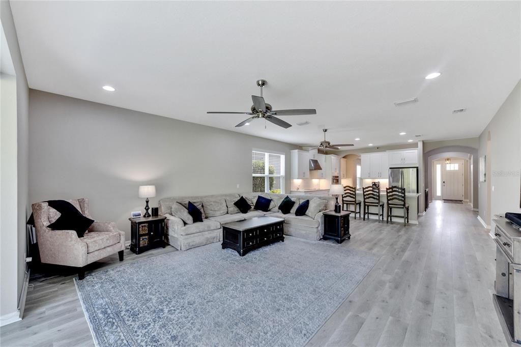 Active With Contract: $669,000 (4 beds, 3 baths, 2460 Square Feet)