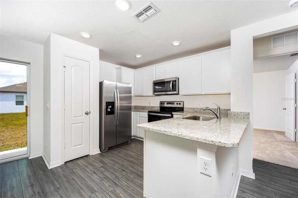 For Sale: $303,900 (3 beds, 2 baths, 1130 Square Feet)