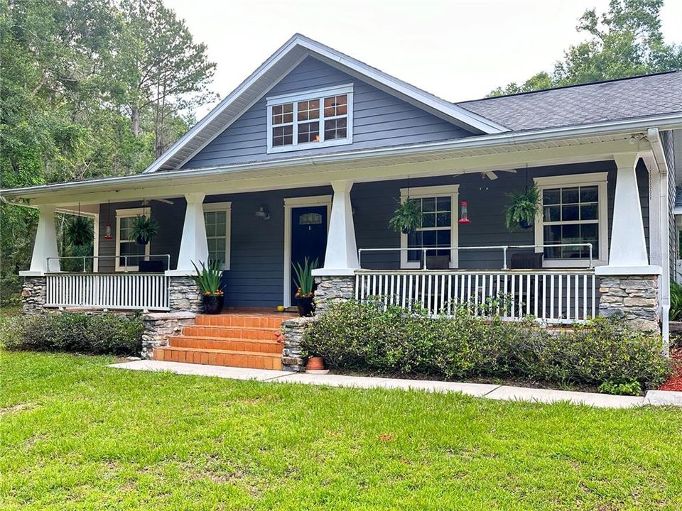 Vendido Recientemente: $396,000 (3 camas, 2 baños, 1400 Pies cuadrados)