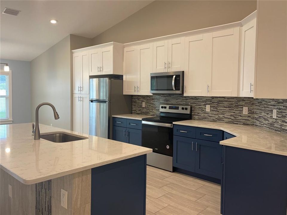 Active With Contract: $2,300 (3 beds, 2 baths, 1502 Square Feet)