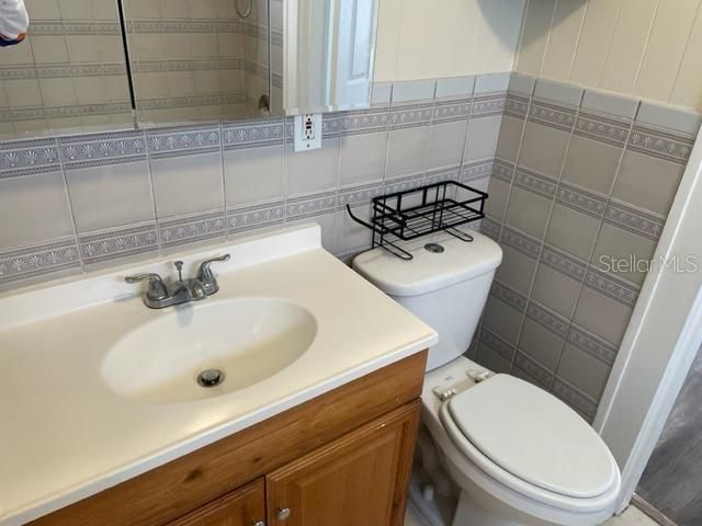 For Rent: $2,295 (3 beds, 1 baths, 1056 Square Feet)