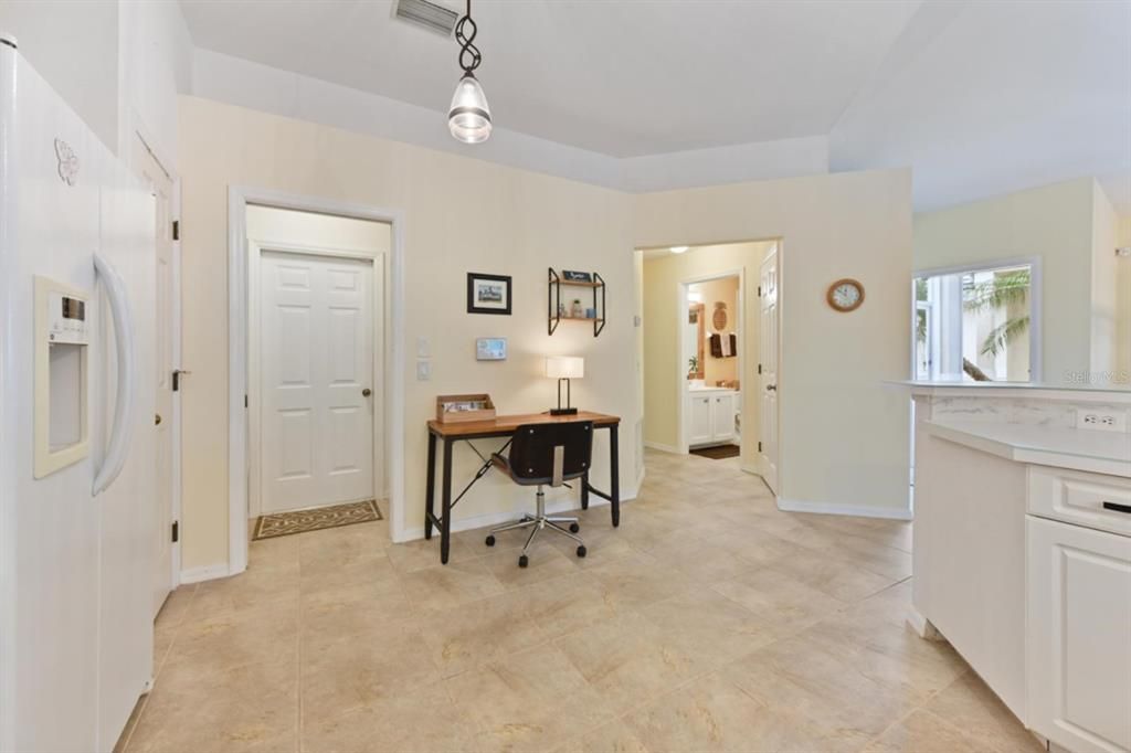 For Sale: $339,000 (2 beds, 2 baths, 1198 Square Feet)