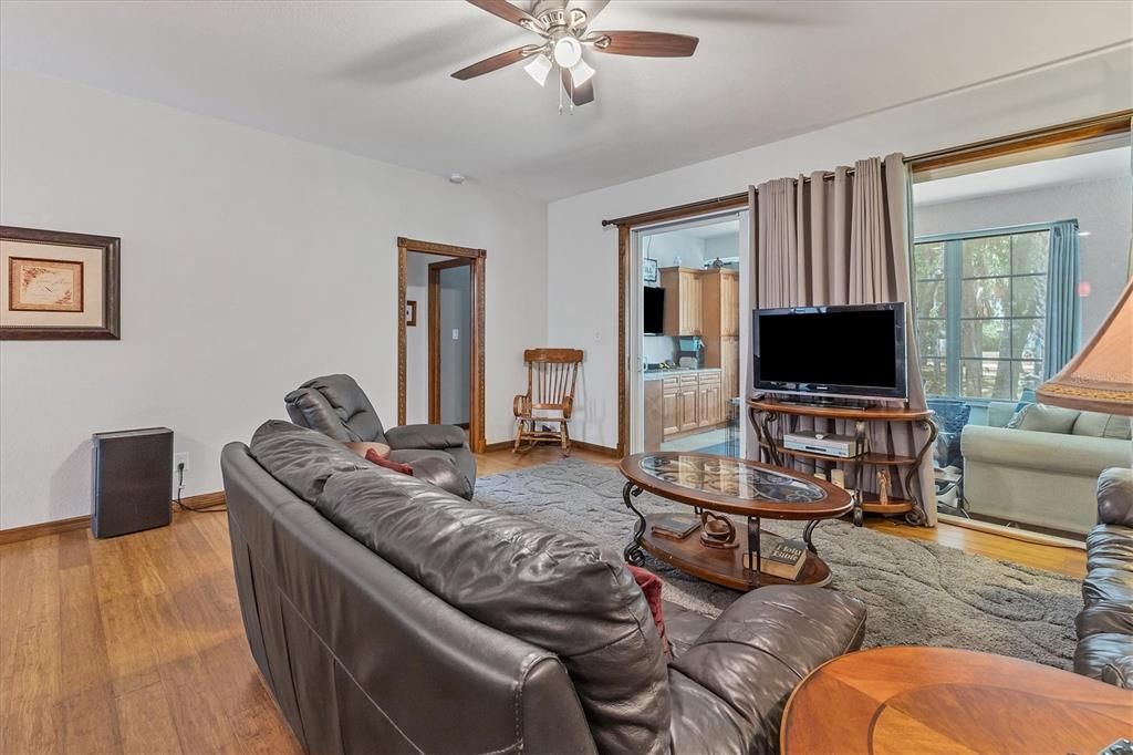 Active With Contract: $349,900 (3 beds, 2 baths, 1660 Square Feet)