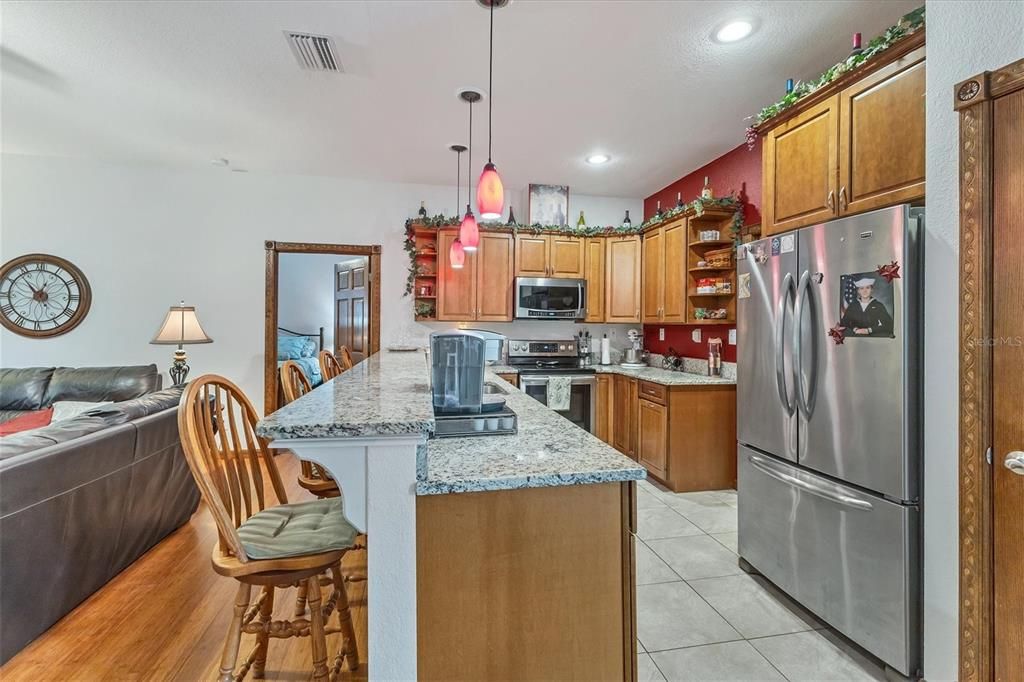 Active With Contract: $349,900 (3 beds, 2 baths, 1660 Square Feet)