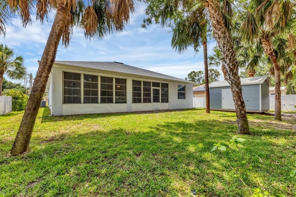 Active With Contract: $349,900 (3 beds, 2 baths, 1660 Square Feet)