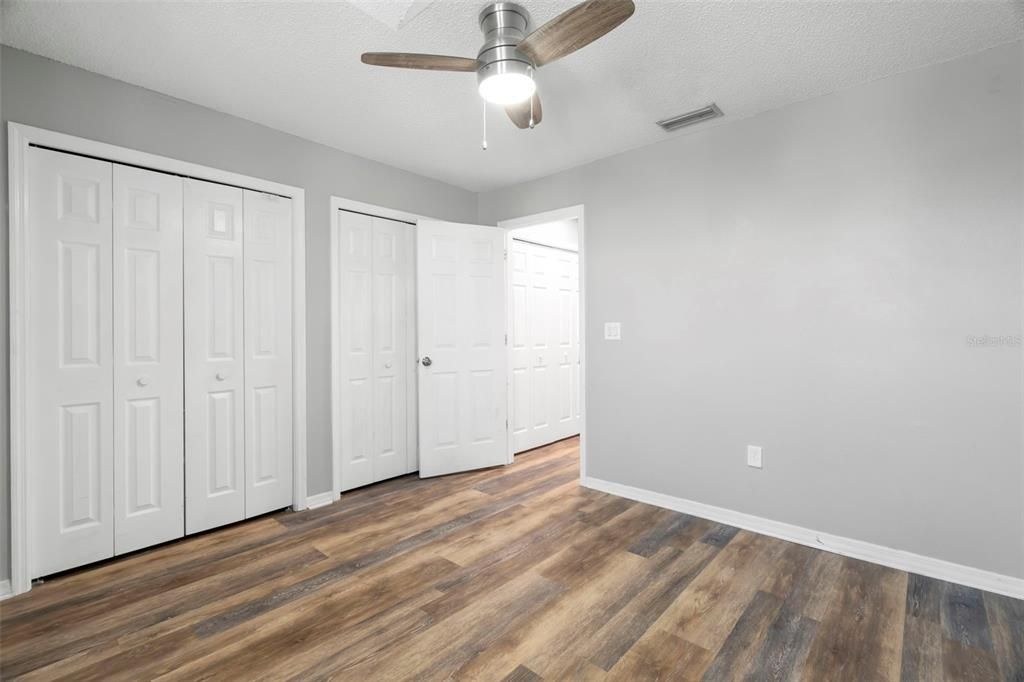 Recently Sold: $350,000 (3 beds, 2 baths, 1450 Square Feet)