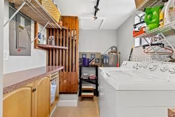 For Sale: $569,000 (2 beds, 2 baths, 1728 Square Feet)