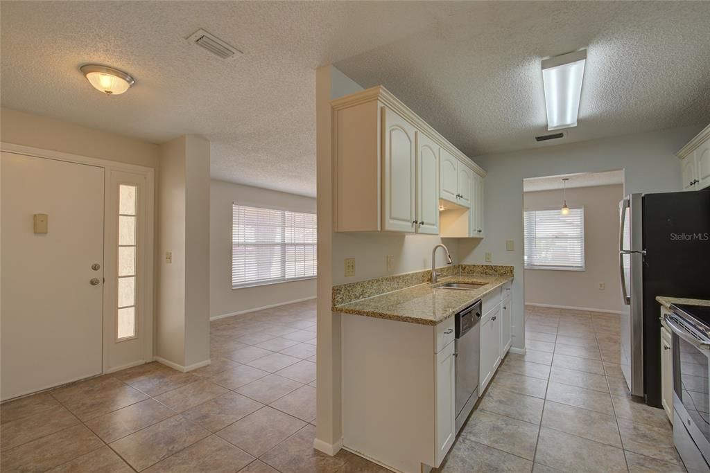 Active With Contract: $319,900 (3 beds, 2 baths, 1653 Square Feet)