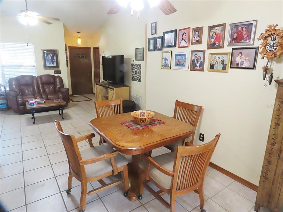 For Sale: $339,900 (3 beds, 2 baths, 1157 Square Feet)