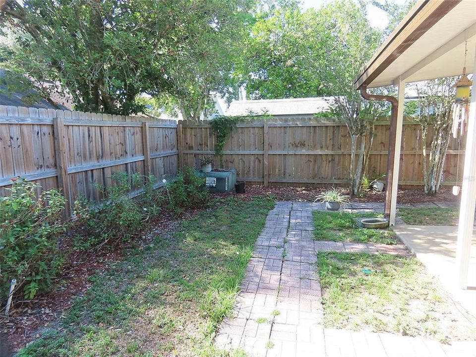 For Sale: $339,900 (3 beds, 2 baths, 1157 Square Feet)