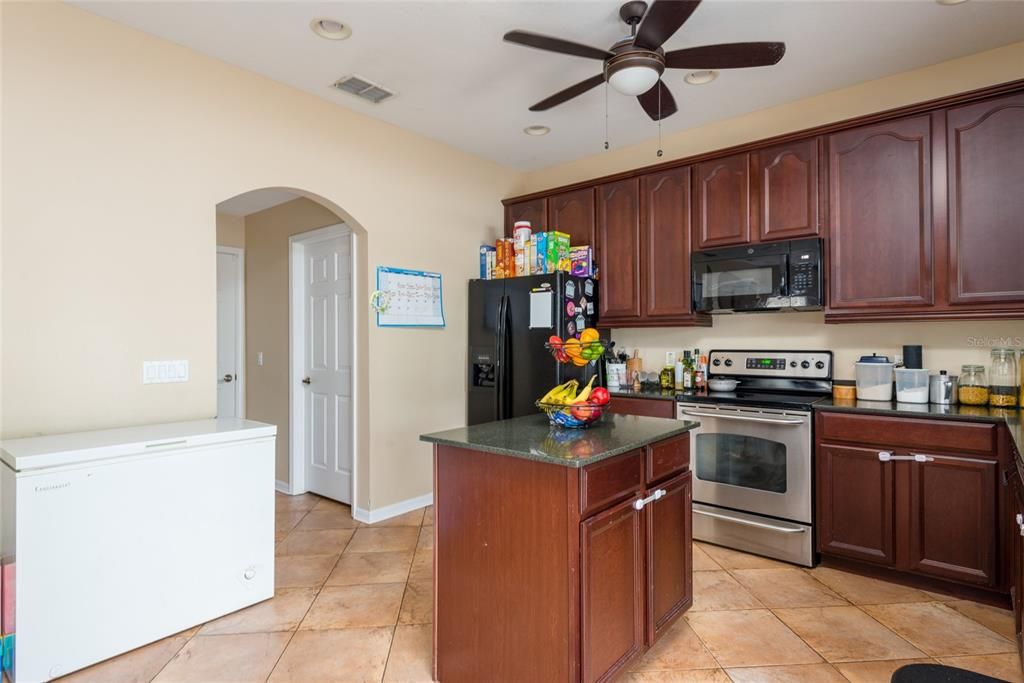 Active With Contract: $335,000 (4 beds, 3 baths, 2015 Square Feet)