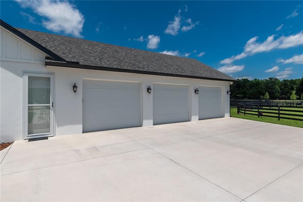 3-car garage