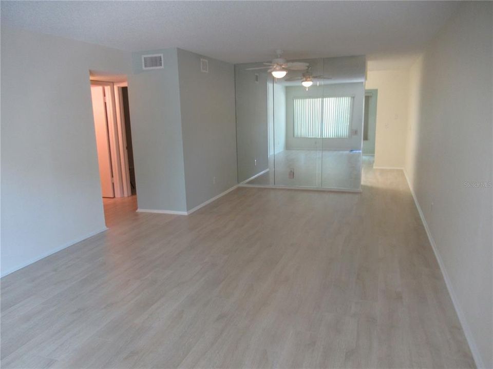 For Rent: $1,500 (2 beds, 2 baths, 1070 Square Feet)