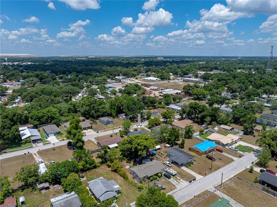 For Sale: $235,000 (3 beds, 2 baths, 1611 Square Feet)