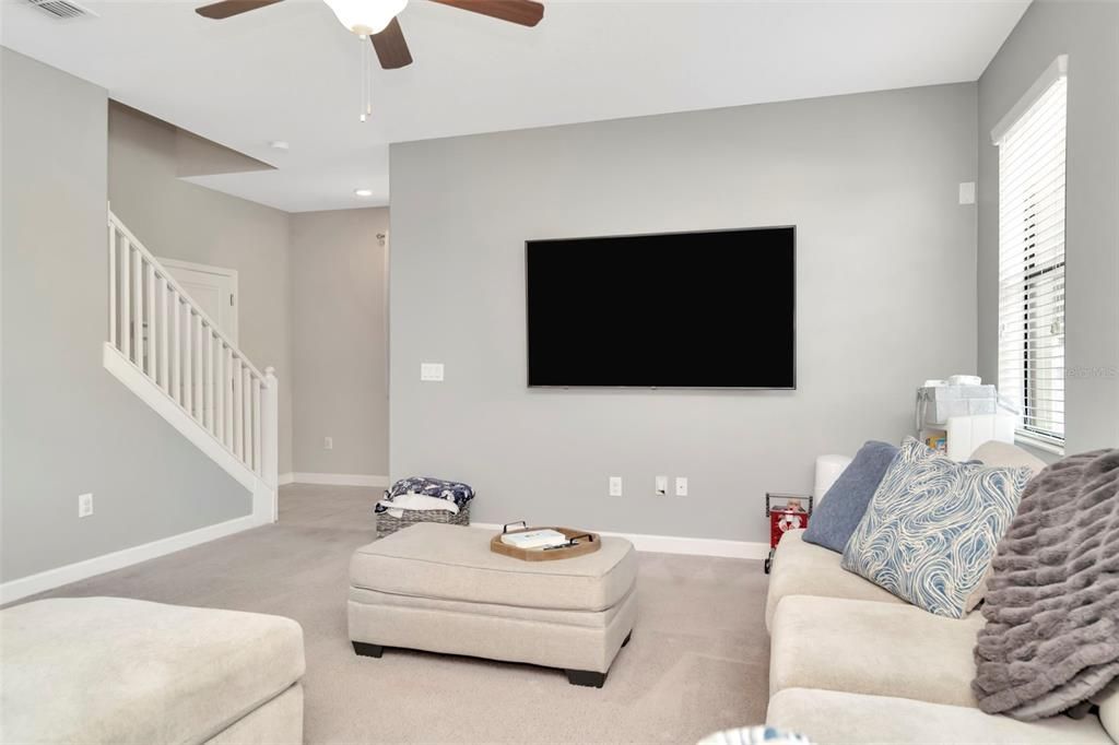 Active With Contract: $549,000 (4 beds, 2 baths, 2946 Square Feet)