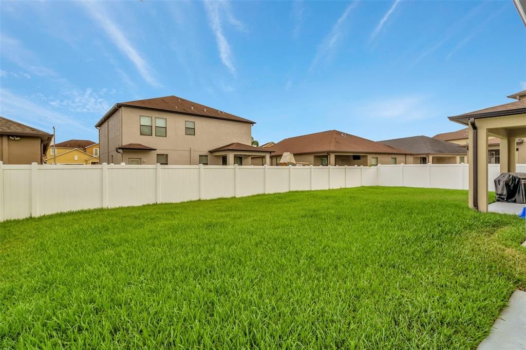 Active With Contract: $549,000 (4 beds, 2 baths, 2946 Square Feet)