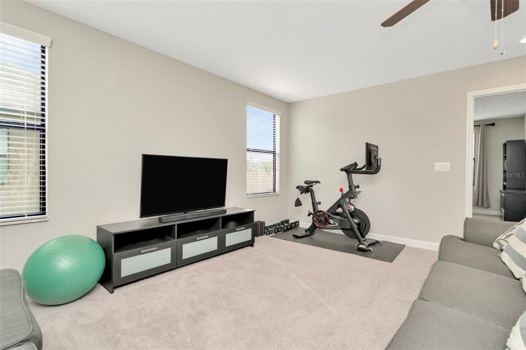 Active With Contract: $549,000 (4 beds, 2 baths, 2946 Square Feet)