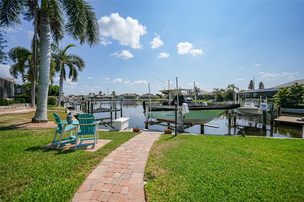 Active With Contract: $799,000 (3 beds, 2 baths, 2717 Square Feet)