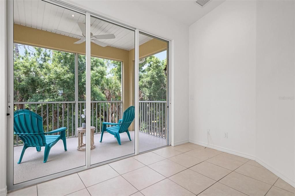 For Sale: $335,000 (2 beds, 2 baths, 1553 Square Feet)