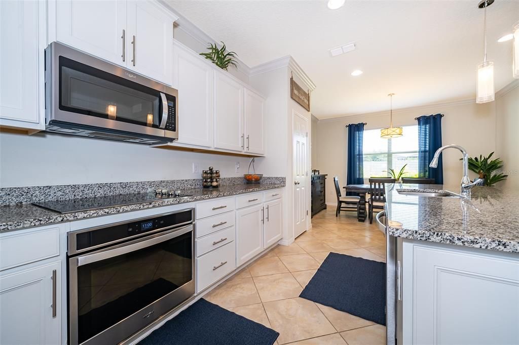 Active With Contract: $470,000 (3 beds, 2 baths, 2463 Square Feet)