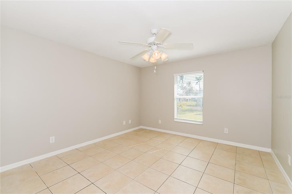 For Rent: $2,245 (3 beds, 2 baths, 1408 Square Feet)