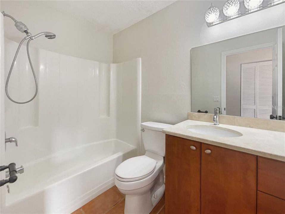 For Sale: $252,000 (3 beds, 2 baths, 1272 Square Feet)