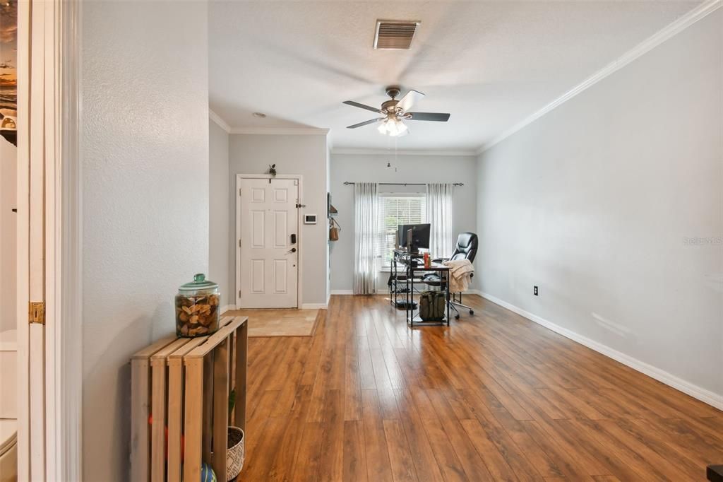 For Sale: $237,000 (2 beds, 2 baths, 1360 Square Feet)