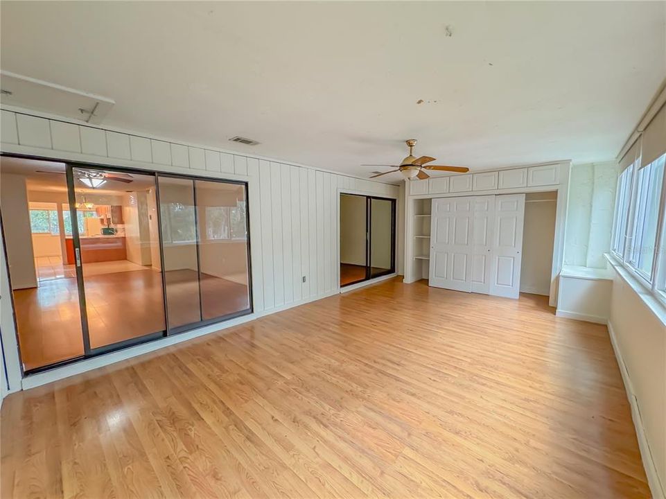 For Sale: $199,000 (2 beds, 2 baths, 1152 Square Feet)