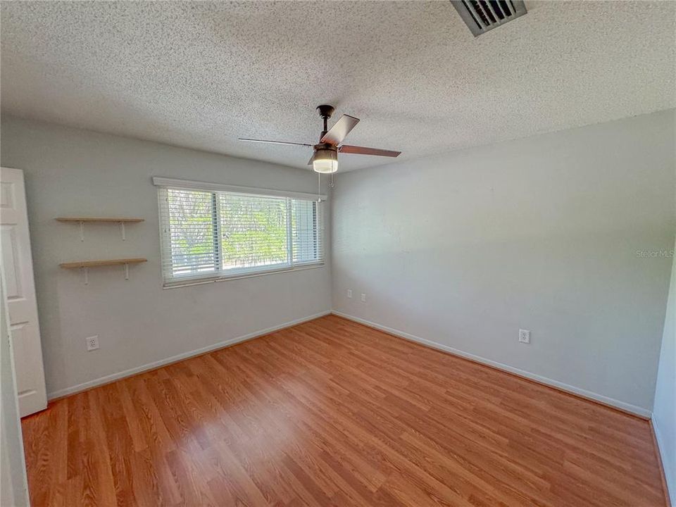 For Sale: $199,000 (2 beds, 2 baths, 1152 Square Feet)