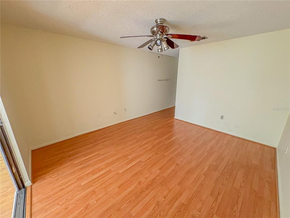 For Sale: $199,000 (2 beds, 2 baths, 1152 Square Feet)