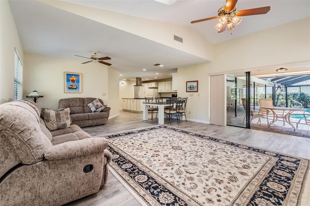 Active With Contract: $599,000 (4 beds, 3 baths, 2587 Square Feet)