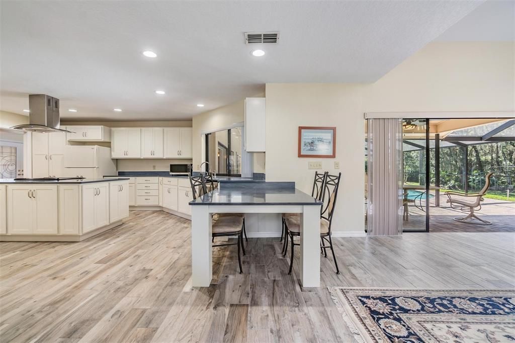 Active With Contract: $599,000 (4 beds, 3 baths, 2587 Square Feet)